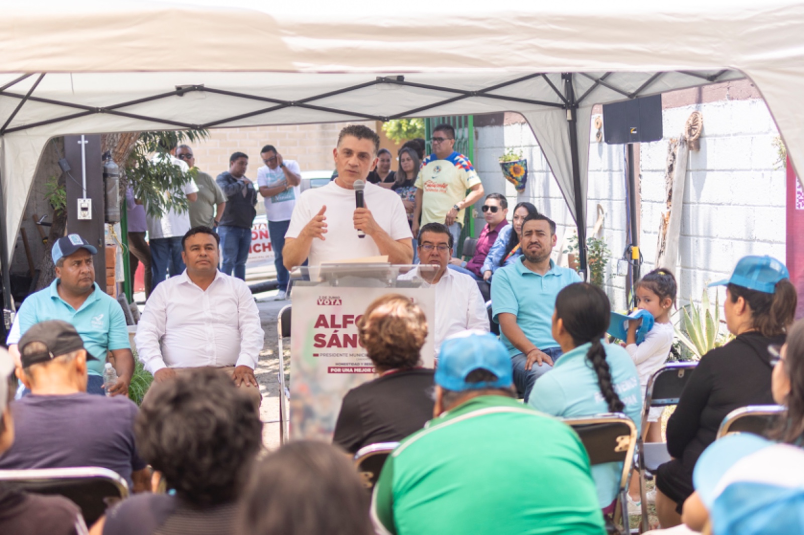 Alfonso Sánchez recibe el apoyo del partido turquesa en Atempan
